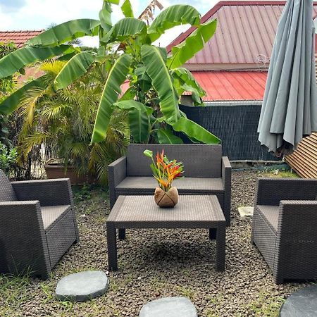 Agreable Appartement En Rez-De-Jardin A 450M De La Mer Sainte-Anne Esterno foto